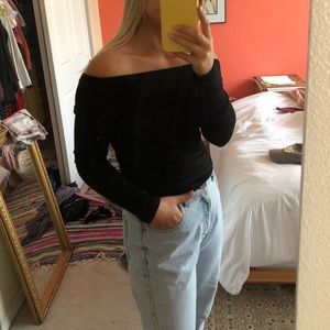 SOLF RIBBED OFF SHOULDER TOP